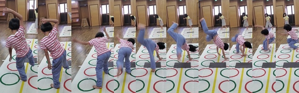 縦向きで見ないと分からなかったりします。少しずつ少しずつ、Aちゃんの側転は大きくなってきてます！もっともっと、目指せます！！