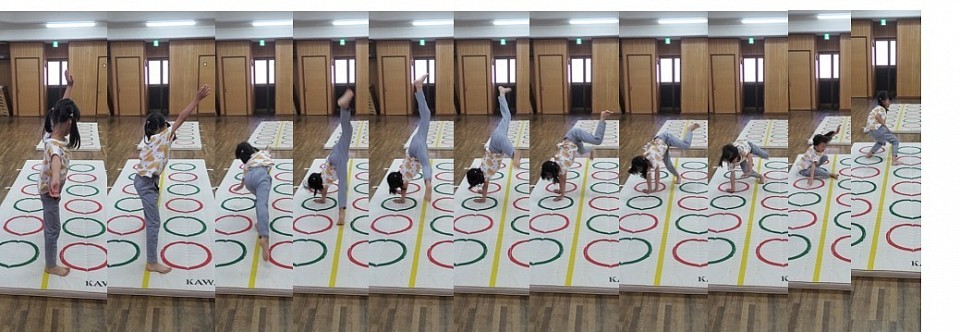 小さな回転がどんどん大きくなってきたMちゃん、途中までは「大」で回れてますが後足の上がりがやや足りてませんね。ただ順調に練習は進んでます！