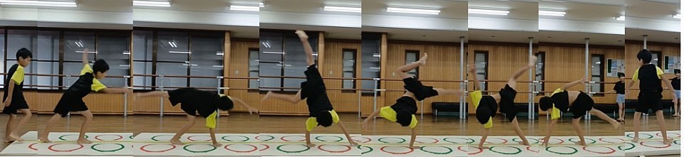 なかなかシャッターチャンスがなくホームページ初登場になった１年生J君、膝を伸ばそうと一生懸命練習に取り組んでいます！立ち上がれずいたのが写真のように立ち上がれるようになり、これは大きな進歩です。これからいっぱい登場してくださいね！