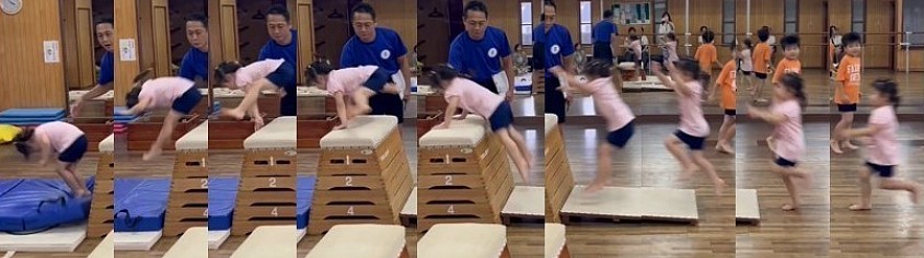 年少の開脚とびと見えますか？！なかなかのレアケースかと思います。先週の練習では側転は大、逆上がりも出来そうでした…。とんでもない年少Mちゃんです！