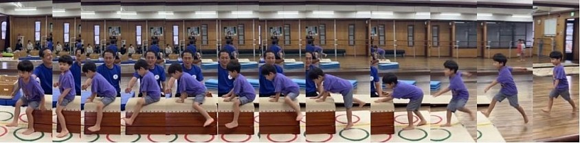 年少K君、とび箱にジャンプで座り前に移動する“お馬、乗り、移動、”に合格、とび箱のスタートはここからです！